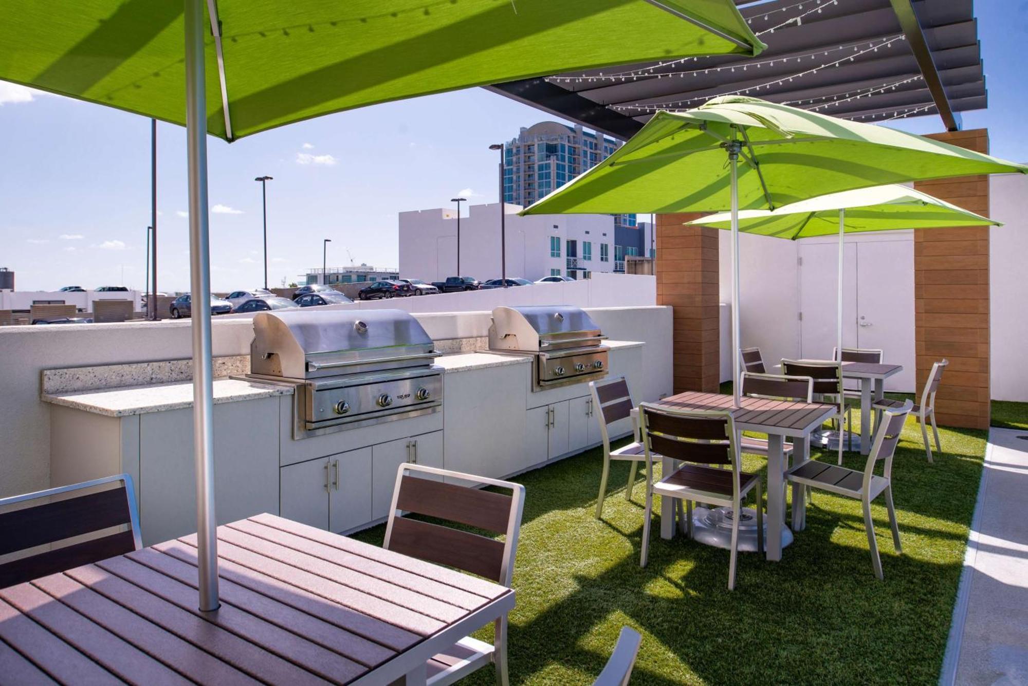 Home2 Suites By Hilton Tampa Downtown Channel District Exterior foto